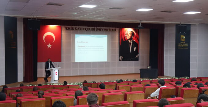İKÇÜ’de İŞKUR Gençlik Programı Eğitimleri Devam Ediyor