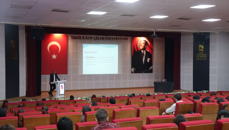 İKÇÜ’de İŞKUR Gençlik Programı Eğitimleri Devam Ediyor
