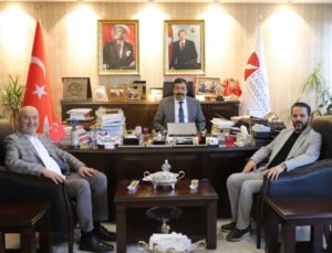İlk Ziyaret İKÇÜ’ye