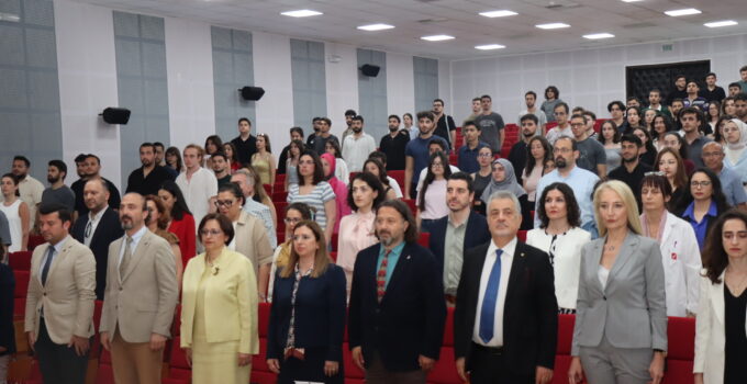 İKÇÜ’de Eczacılık Günü Coşkusu