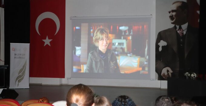 İKÇÜ Film Festivali “Güzel Adam Süreyya” Belgesel Film Gösterimi ve Söyleşisine Ev Sahipliği Yaptı