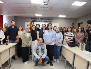 Sosyal Hizmet Bölümü Öğrencileri Projelerini Anlattı