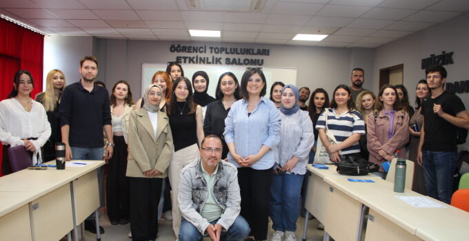 Sosyal Hizmet Bölümü Öğrencileri Projelerini Anlattı