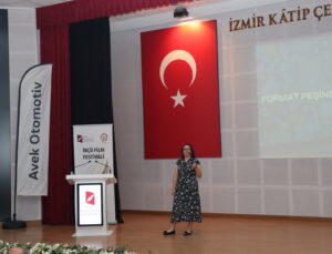 TRT Belgesel Kanal Koordinatör Yardımcısı Nilay Bilgen İKÇÜ’lü Öğrencilerle Bir Araya Geldi