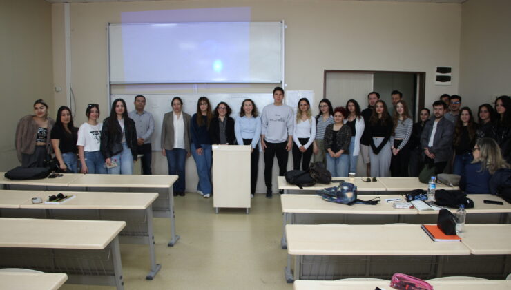 İKÇÜ’lü Gençlere YTB Kariyer Olanakları Anlatıldı