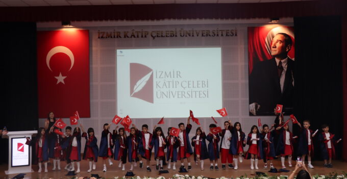 İKÇÜ’nün En Minikleri Mezun Oldu