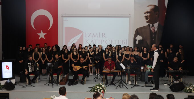 Yaşlı Bakımı Programı Öğrencilerinin “Uğraşı Terapisi Yıl Sonu Konseri” Müzikseverleri Büyüledi