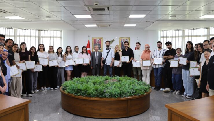 İKÇÜ, TÜBİTAK Öğrenci Projelerinde de Zirvede: 117 Öğrenciye Başarı Belgesi Verildi