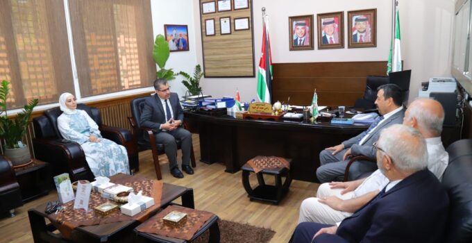 İKÇÜ’den Petra Üniversitesi’ne Ziyaret