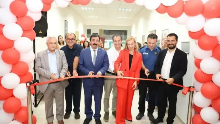 İKÇÜ, Balçova’da Yeni Aile Sağlığı Merkezi Açtı