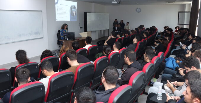 Mühendislik ve Mimarlık Fakültesinde Girişimcilik ve Yenilikçilik Seminerleri Devam Ediyor
