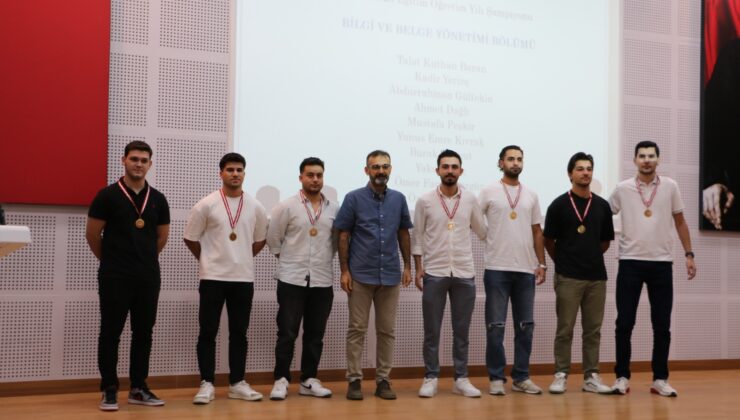 SBBF Dekanı Prof. Dr. Şaban Doğan Yeni Sosyal Bilimcilere Seslendi