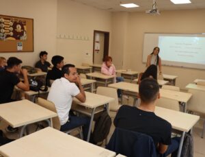 Yabancı Uyruklu Öğrencilere Mentörlükle Kültürel Oryantasyon Projesi Hayata Geçti