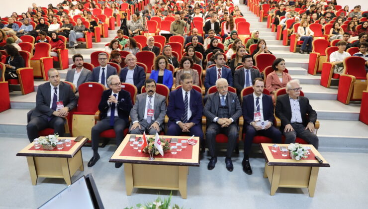 İKÇÜ’de “2. Uluslararası Sosyal İnovasyon ve Veri Analitiği” Kongresi