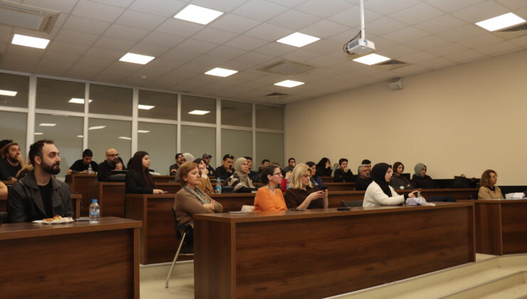 İKÇÜ’de Yapay Zekâ ve Tarihi Buluşturan Etkinlik