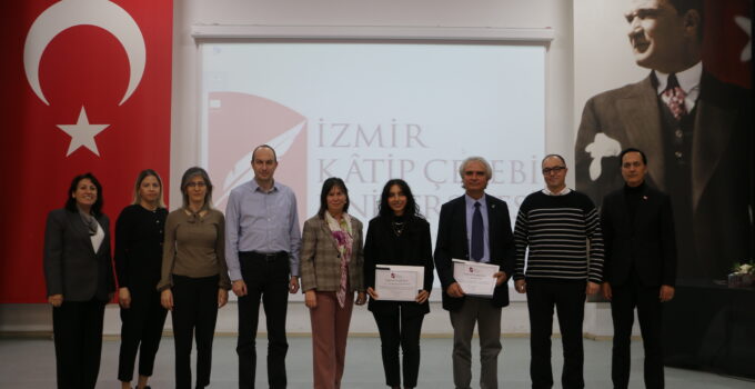 İKÇÜ Tıp Fakültesi Bulaşıcı Hastalıklar Paneli Düzenledi