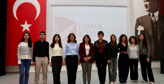 İKÇÜ Tıp Fakültesi Meme Kanseri Farkındalık Sempozyumu Düzenledi