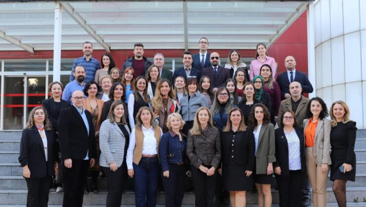 Eczacılık Fakültesine Tam Akreditasyon