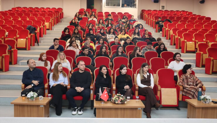 Eczacılık Topluluğundan Çok Yönlü Kariyer Zirvesi