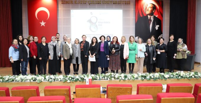 İKÇÜ’de ‘Geleceğin İnşasında Kadın’ Semineri