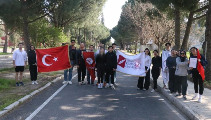 İKÇÜ’lü Öğrencilerden Su Krizine Dikkat Çekmek İçin Farkındalık Koşusu