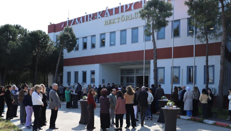 İKÇÜ’de Geleneksel Bayramlaşma Töreni