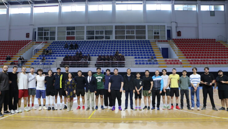 14 Mart Tıp Bayramı Kutlamaları Spor Turnuvasıyla Başladı