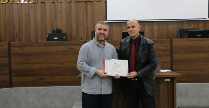 İKÇÜ’lü Geleceğin Hukukçularına “Yapay Zeka ve Prompt Mühendisliği” Semineri Verildi