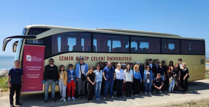 Su Ürünleri Fakültesi’nden 2. Geleneksel Kuş Cenneti Kıyı Temizliği