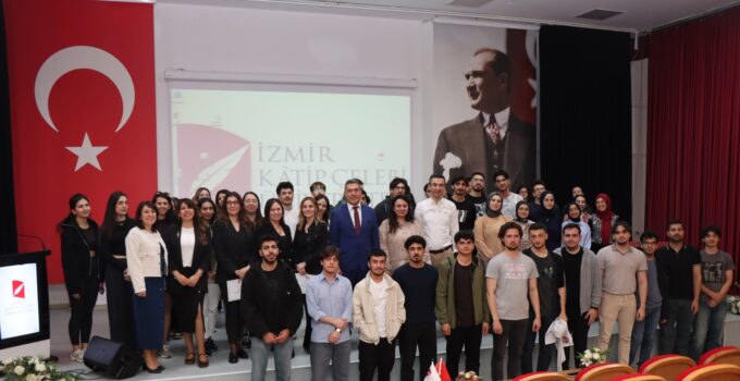 İKÇÜ’de “Önlenebilir Bir Kanser: Rahim Ağzı” Sempozyumu Düzenlendi