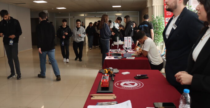 IEEE Topluluğundan ÜNİDES Destekli Kariyer Günleri Etkinliği