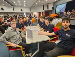 İzmir Üniversiteler Arası Bilgi Yarışması’na İKÇÜ Damgası