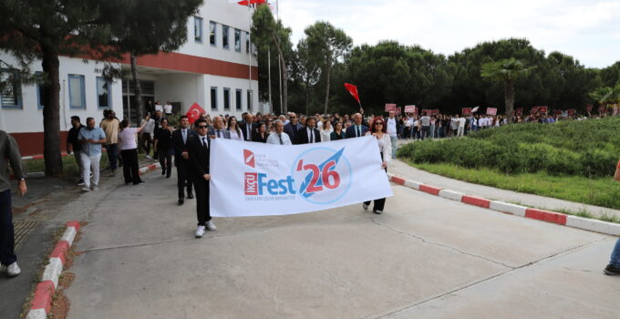 İKÇÜ FEST’26 Coşkuyla Başladı: Kampüste “Farkında ve Farklı” Bir Festival Havası!