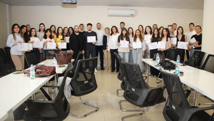 İKÇÜ İİBF ile Bilişim A.Ş.’den Güç Birliği: ERP Eğitim Programı Başarıyla Tamamlandı