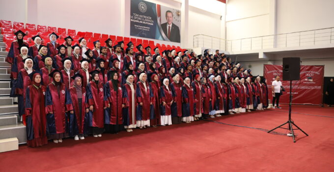 İlahiyatçılar Coşkuyla Kep Attı