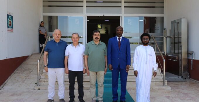 Çad Cumhuriyeti Ankara Büyükelçisi Guet’ten Rektör Prof. Dr. Köse’ye Ziyaret