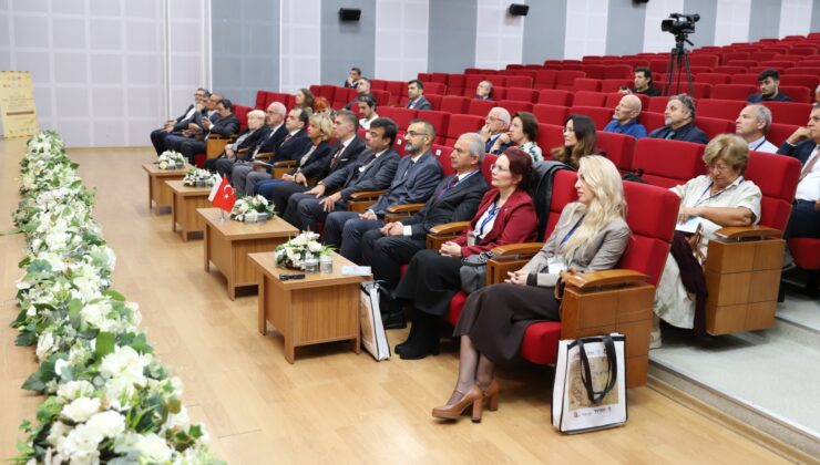 Arkeoloji ve Sanat Tarihi Araştırmacıları İzmir Kâtip Çelebi Üniversitesinde Buluştu